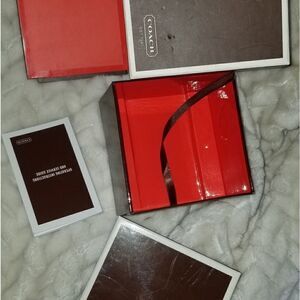 Authentic COACH brown Jewelry Watch Empty box